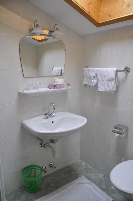 Garni Kofler Hotel Tirolo Room photo